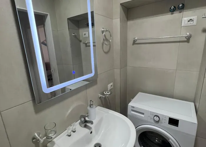 アパート Center View ティラナ